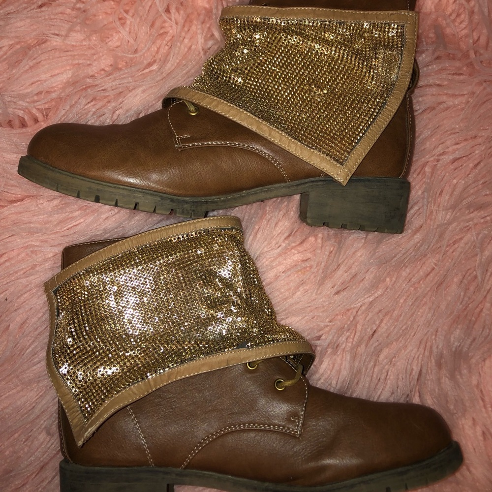 Brown boots with gold shimmer overlay sz 9